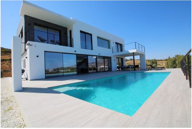 Recently completed modern villa: design and build Spain